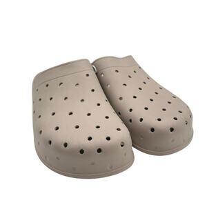 Old Navy Women's Cream Perforated Clog Shoes Size 8